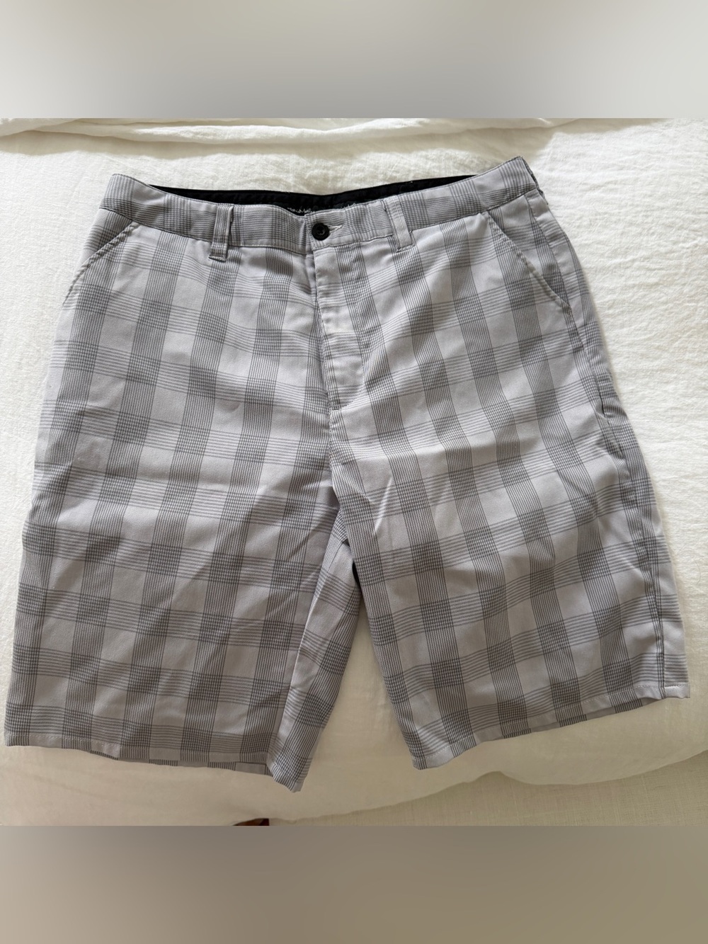 Travis Mathew Gray / Pale Lavender Plaid Flat-Front Golf Shorts